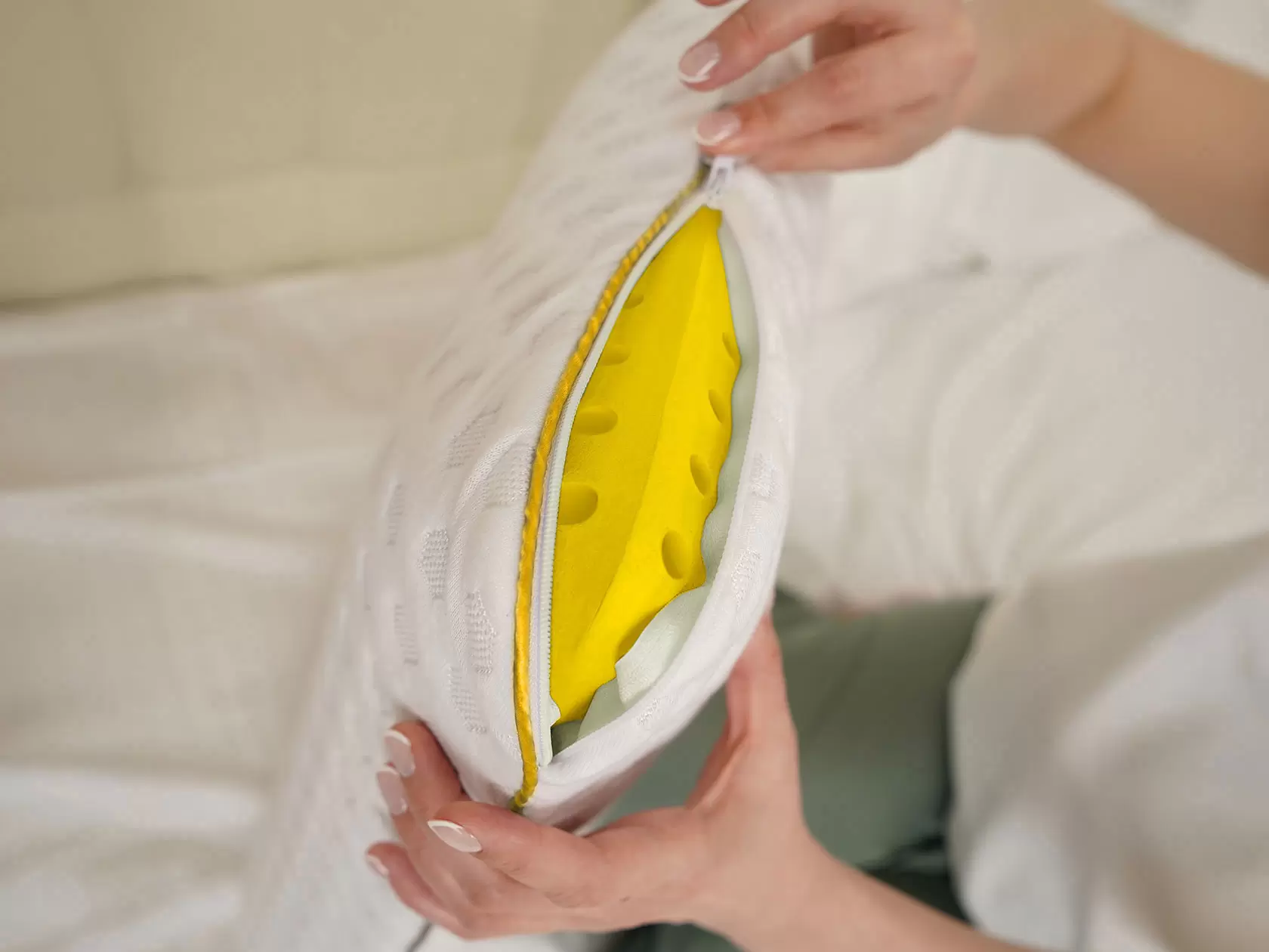 Подушка Status camomile